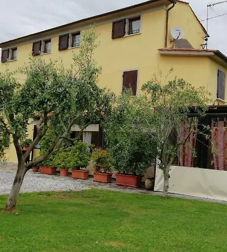 Le Travi Bed and Breakfast 3*