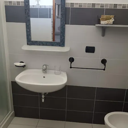 לינה וארוחת בוקר Le Travi 3*