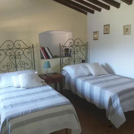 Le Travi Panzió Sarzana